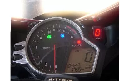 Индикатор передач GIpro DS на Honda CBR1000RR 2008+