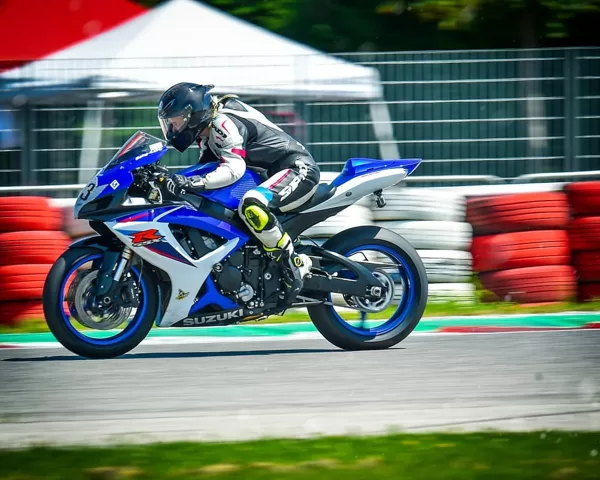 QuickShifter IQSE-1, FI Tuner Pro FIT-S01, X-tre Power Box на Suzuki джиксер