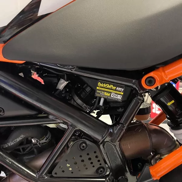 QuickShifter IQSE-1 на KTM Duke250